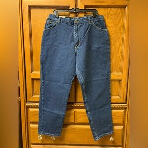 NWT Wrangler Women’s Relaxed Dark Blue Jeans Short 18x30 Straight Leg